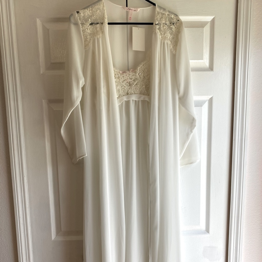 Ivory Pregnancy Photo or Wedding Night nightgown